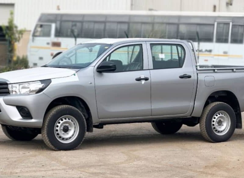 TOYOTA HILUX 2.4L Country TURBO ABS P.WIND, C.LOCK MT