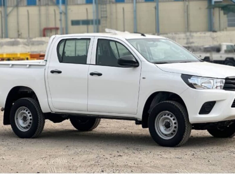 TOYOTA HILUX 2.4L Country TURBO ABS P.WIND, C.LOCK MT